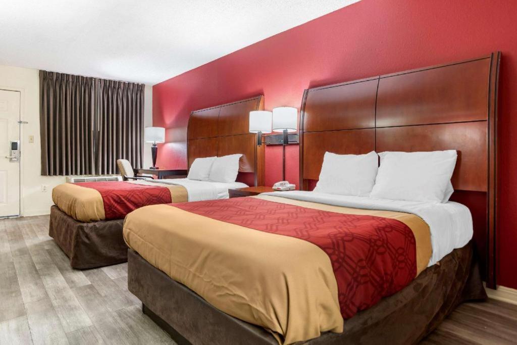 Econo Lodge Pearl Eksteriør billede